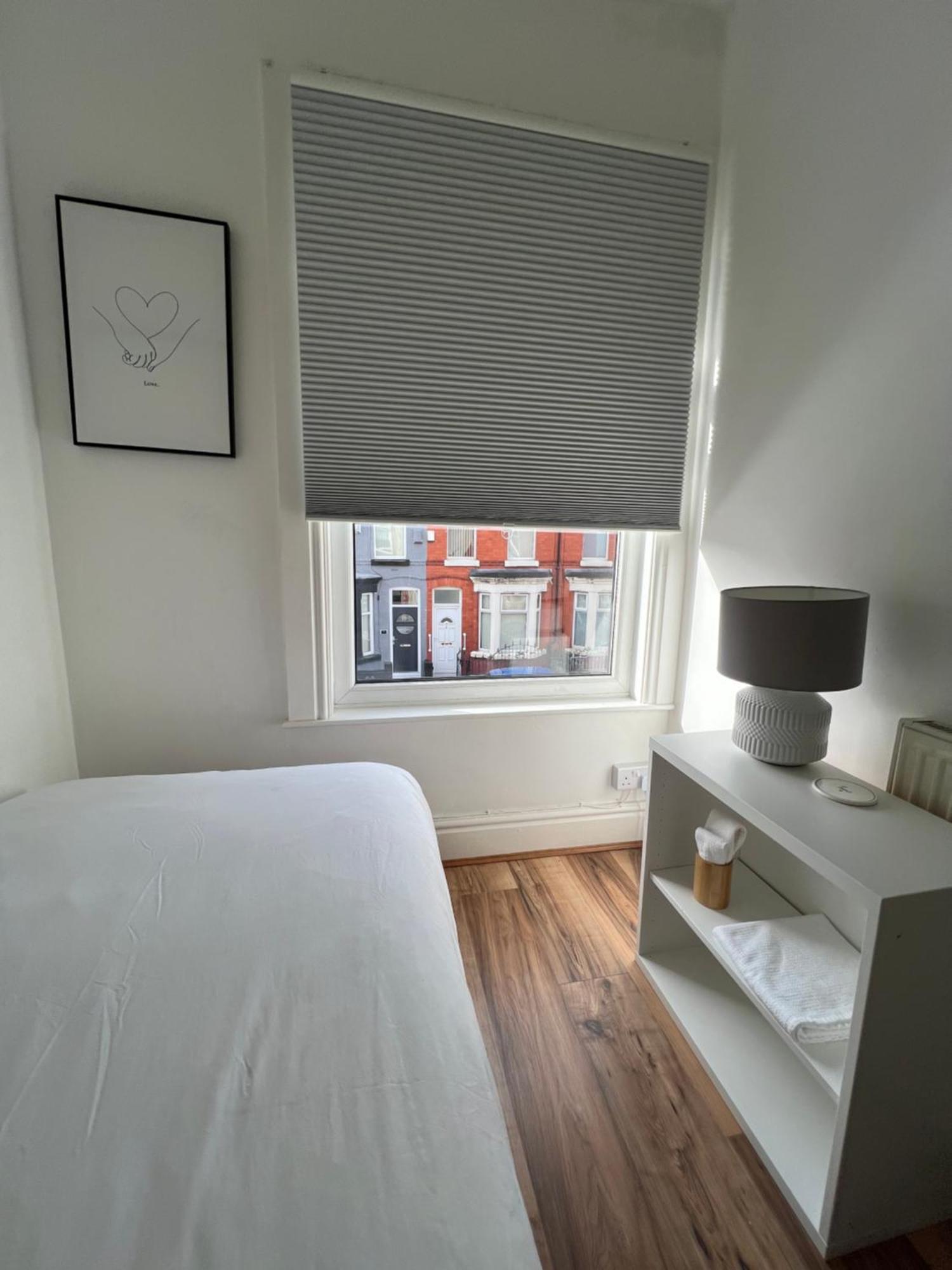 2025 Award Winner Liverpool Ivy House - 4 Bedrooms Exterior photo